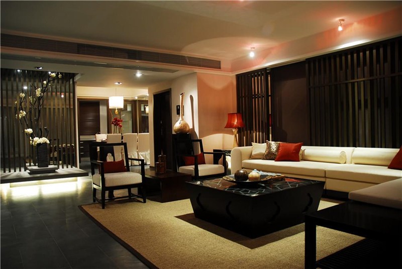 静谧的东南亚风格130平米四居室客厅隔断装修效果图