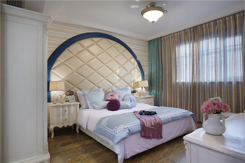蔚蓝基调的地中海风格130平米三居室卧室窗户装修效果图