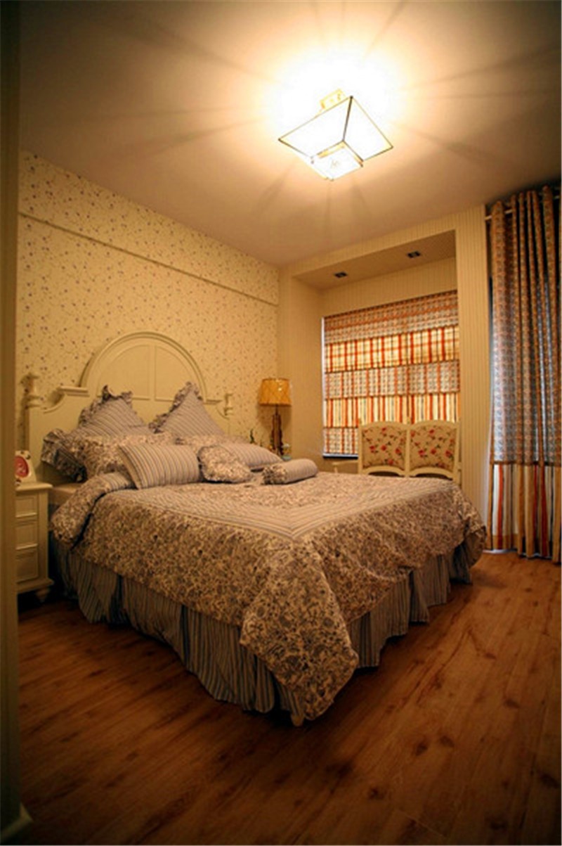 浪漫碎花田园风格120平米三居室卧室装修效果图
