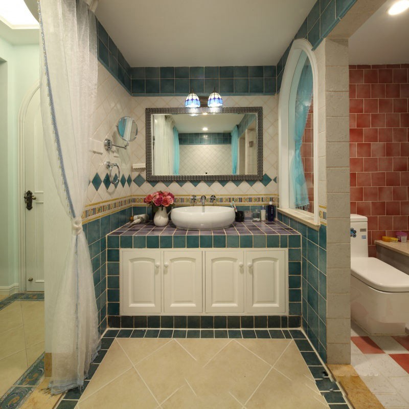蓝色唯美的地中海风格150平米别墅卫生间装修效果图