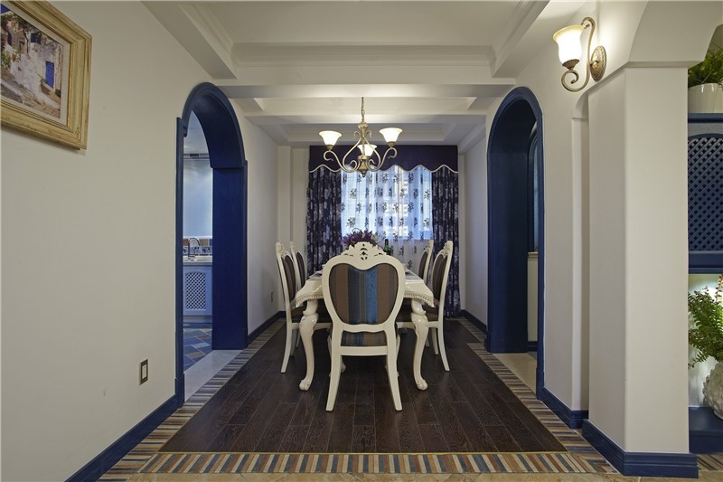 蔚蓝基调的地中海风格130平米三居室餐厅装修效果图