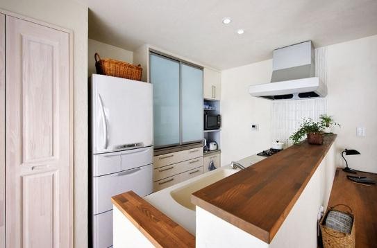 实木简日式风格80平米小户型厨房橱柜装修效果图
