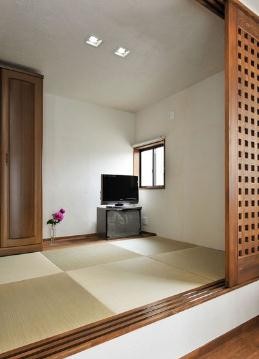 实木简日式风格80平米小户型卧室榻榻米装修效果图