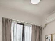简雅的北欧风格三居室卧室窗户装修效果图