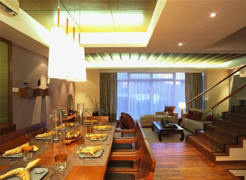 温馨简约的东南亚风格复式餐厅装修效果图