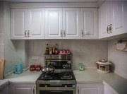 简洁深沉的欧式风格三居室厨房装修效果图