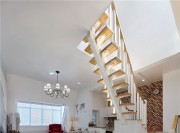温馨的北欧风格复式楼梯装修效果图