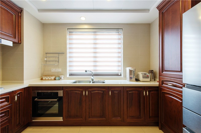 美观舒适的欧式风格四居室厨房装修效果图