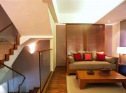 温馨简约的东南亚风格复式客厅装修效果图