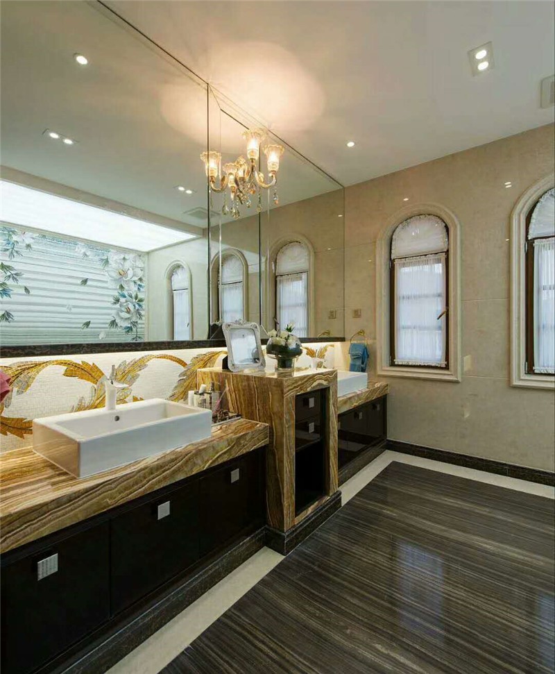 古典欧式风格别墅卫生间装修效果图