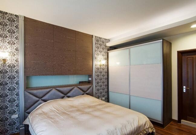 新古典大气风格90平米公寓卧室背景墙装修效果图
